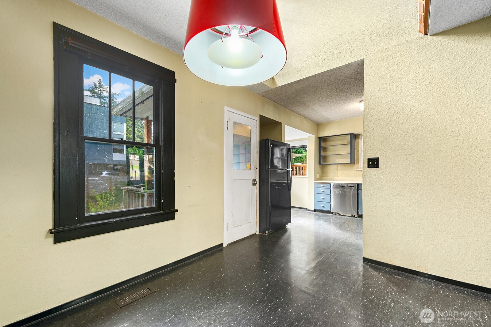 14014 Palatine Avenue N, Seattle, WA 98133