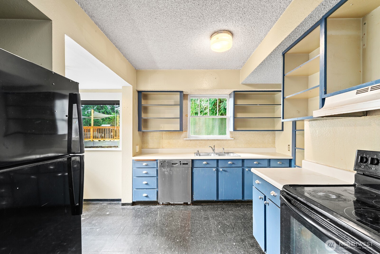 14014 Palatine Avenue N, Seattle, WA 98133