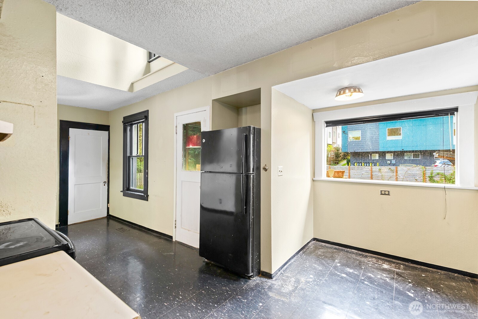 14014 Palatine Avenue N, Seattle, WA 98133