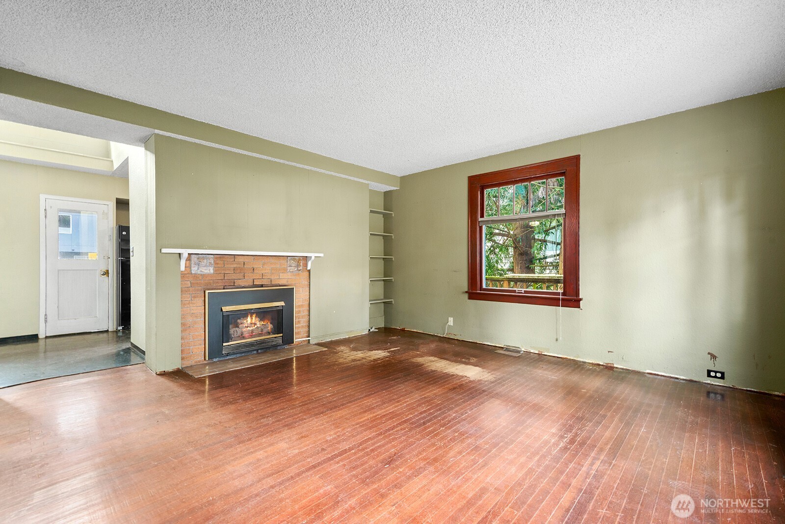 14014 Palatine Avenue N, Seattle, WA 98133