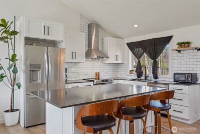 107 105th Street Ct E, Tacoma, WA 98445 - Photo 2