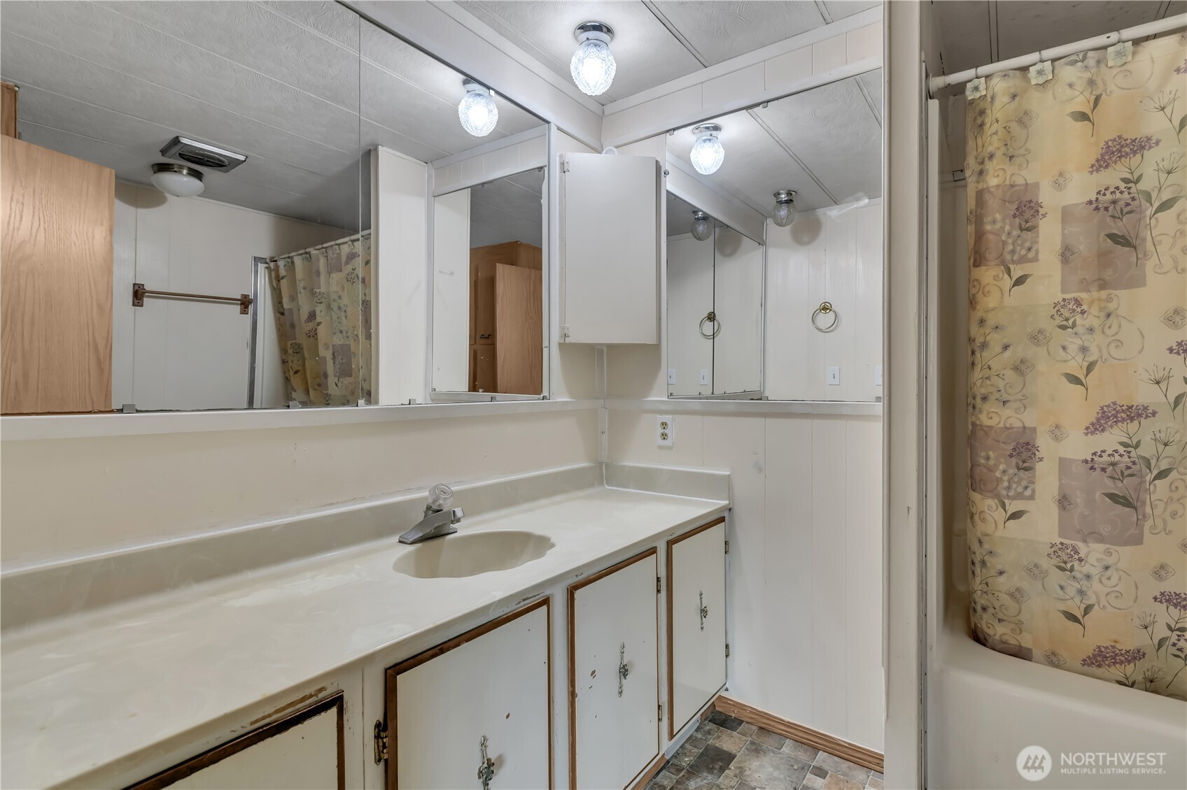 8214 191st Street E #2, Puyallup, WA 98375-2349