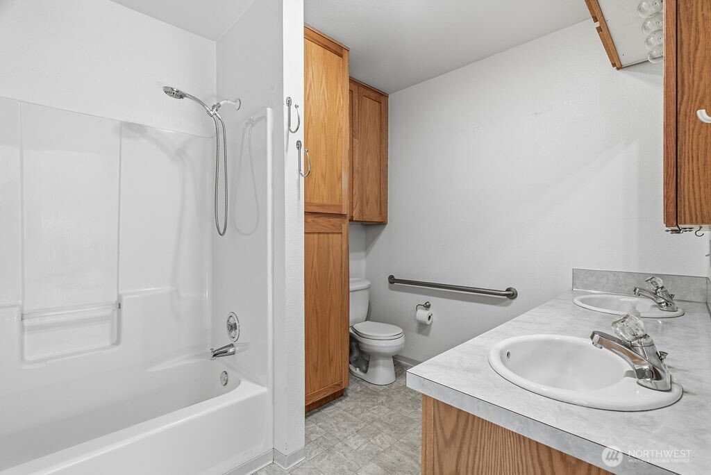 156 Williams Avenue , Kelso, WA 98626