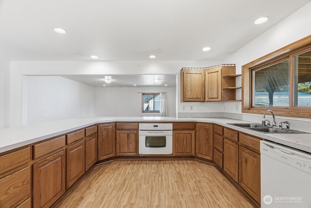 156 Williams Avenue , Kelso, WA 98626
