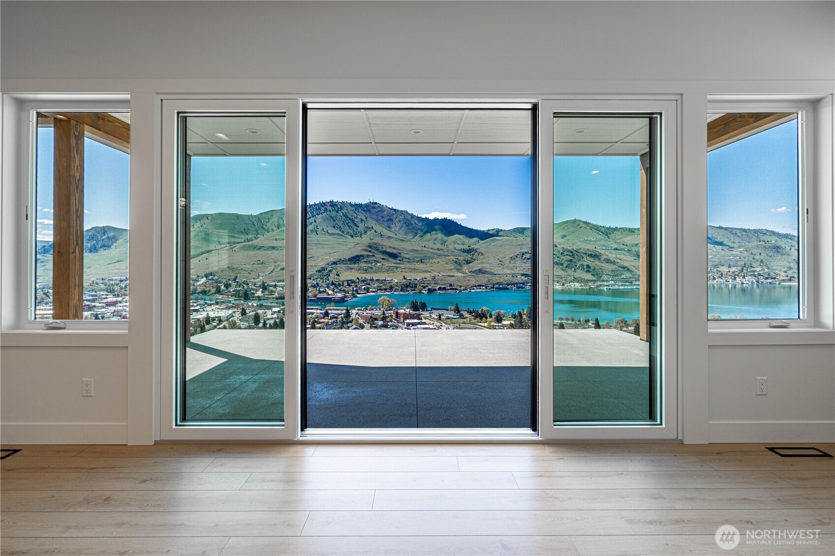 548 Harvest Ridge Drive , Chelan, WA 98816