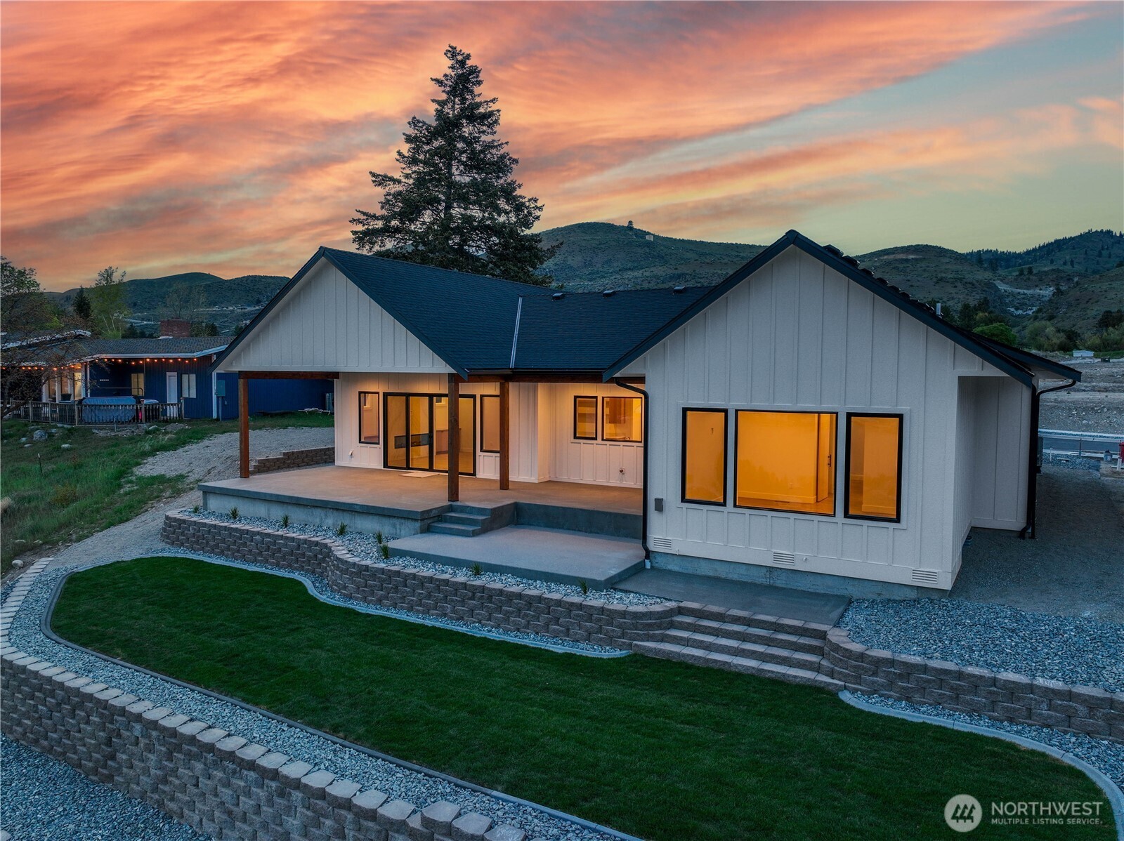 548 Harvest Ridge Drive , Chelan, WA 98816