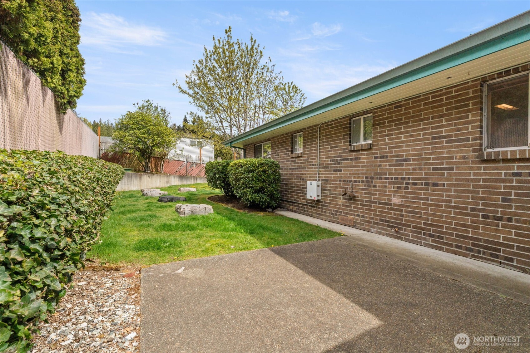 2604 Trenton Avenue NE, Bremerton, WA 98310