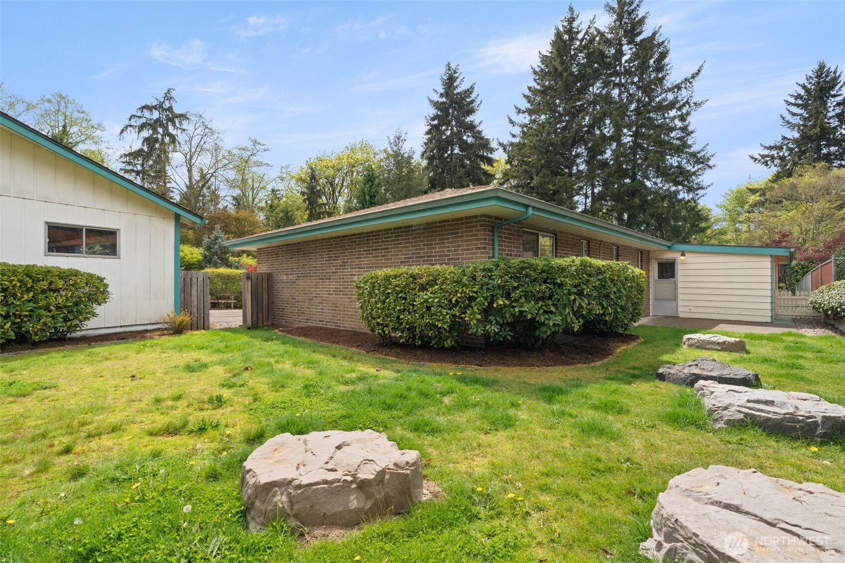 2604 Trenton Avenue NE, Bremerton, WA 98310