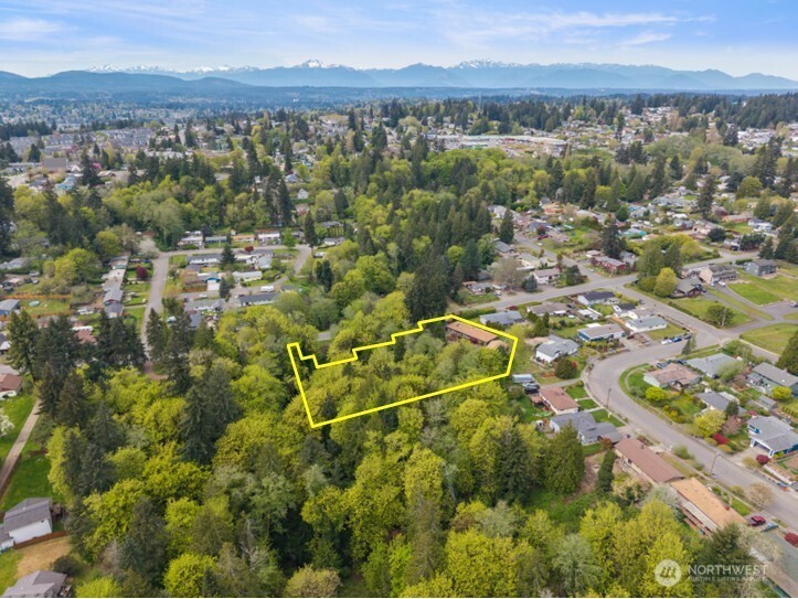 2604 Trenton Avenue NE, Bremerton, WA 98310