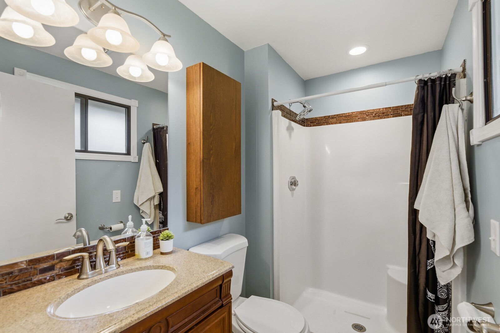 13717 46th Avenue W, Edmonds, WA 98026
