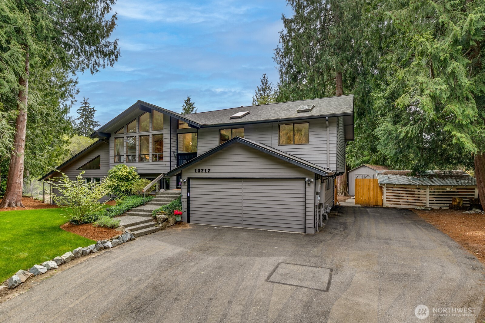 13717 46th Avenue W, Edmonds, WA 98026
