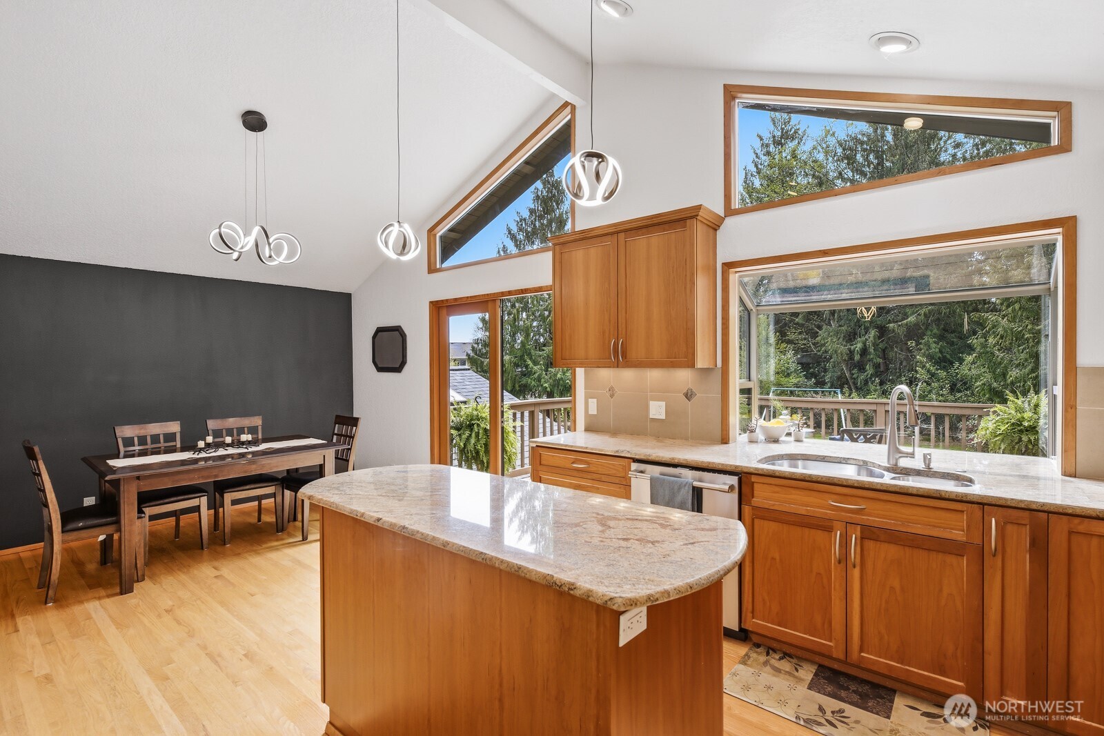 13717 46th Avenue W, Edmonds, WA 98026