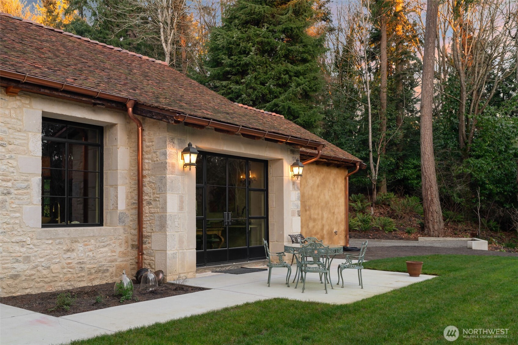 11008 N Deer Drive , Woodway, WA 98020