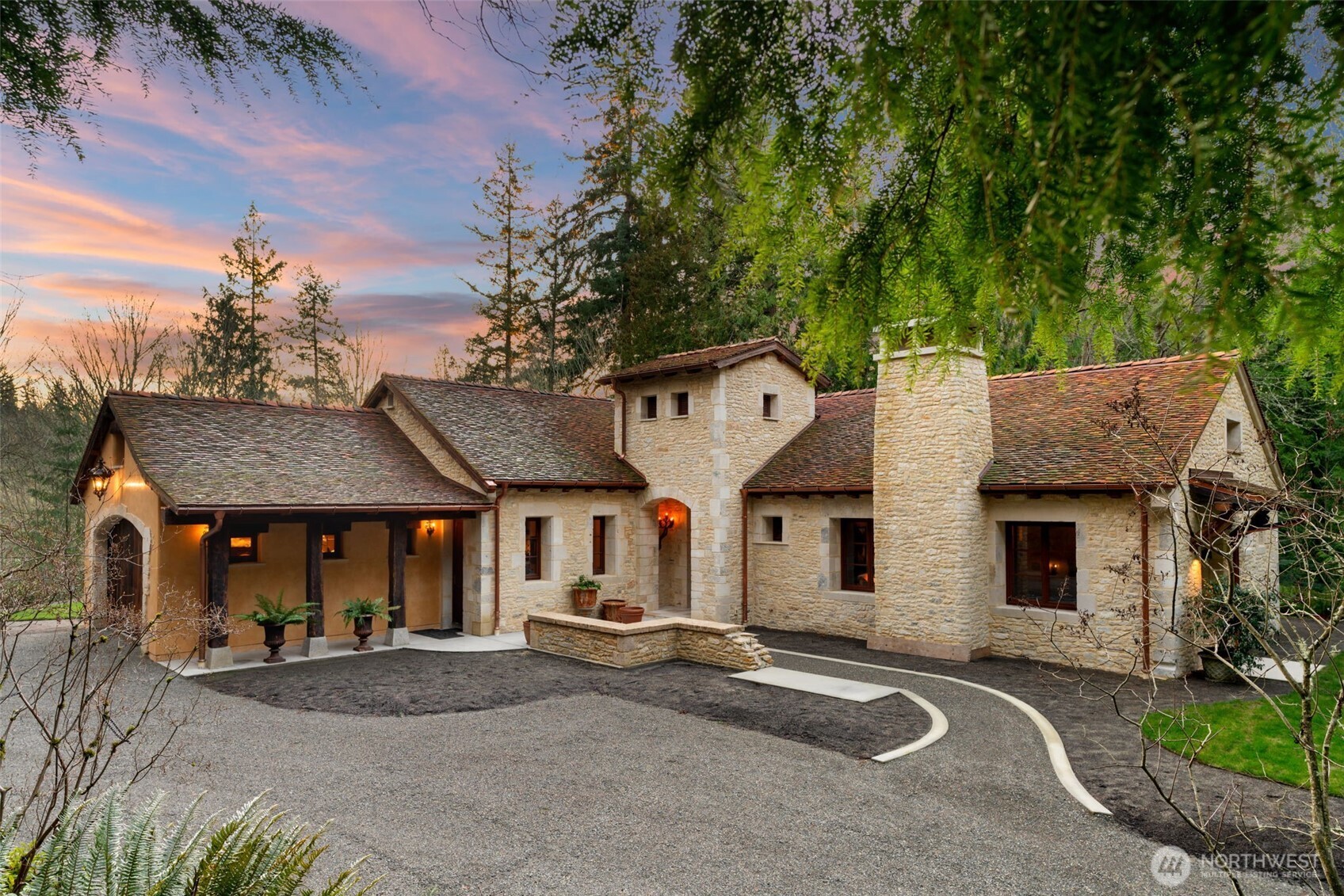 11008 N Deer Drive , Woodway, WA 98020