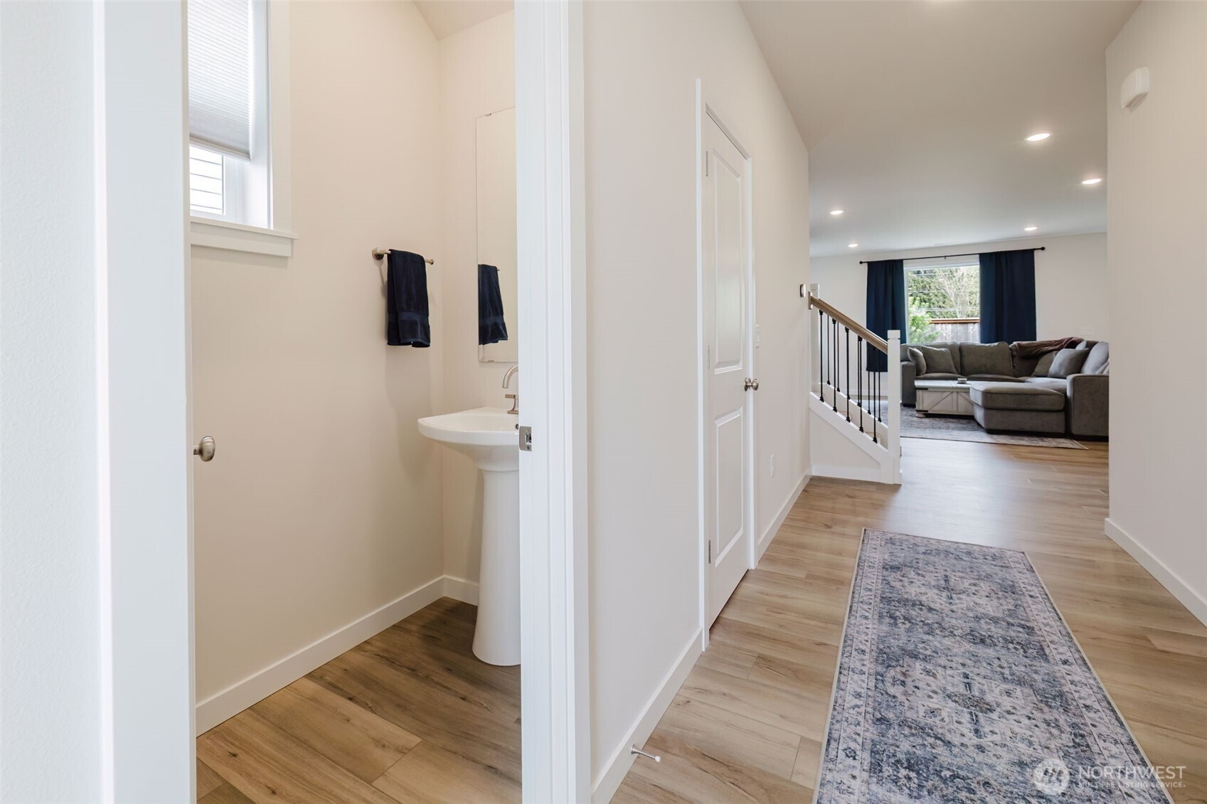 2092 NE Norseman Way , Poulsbo, WA 98370