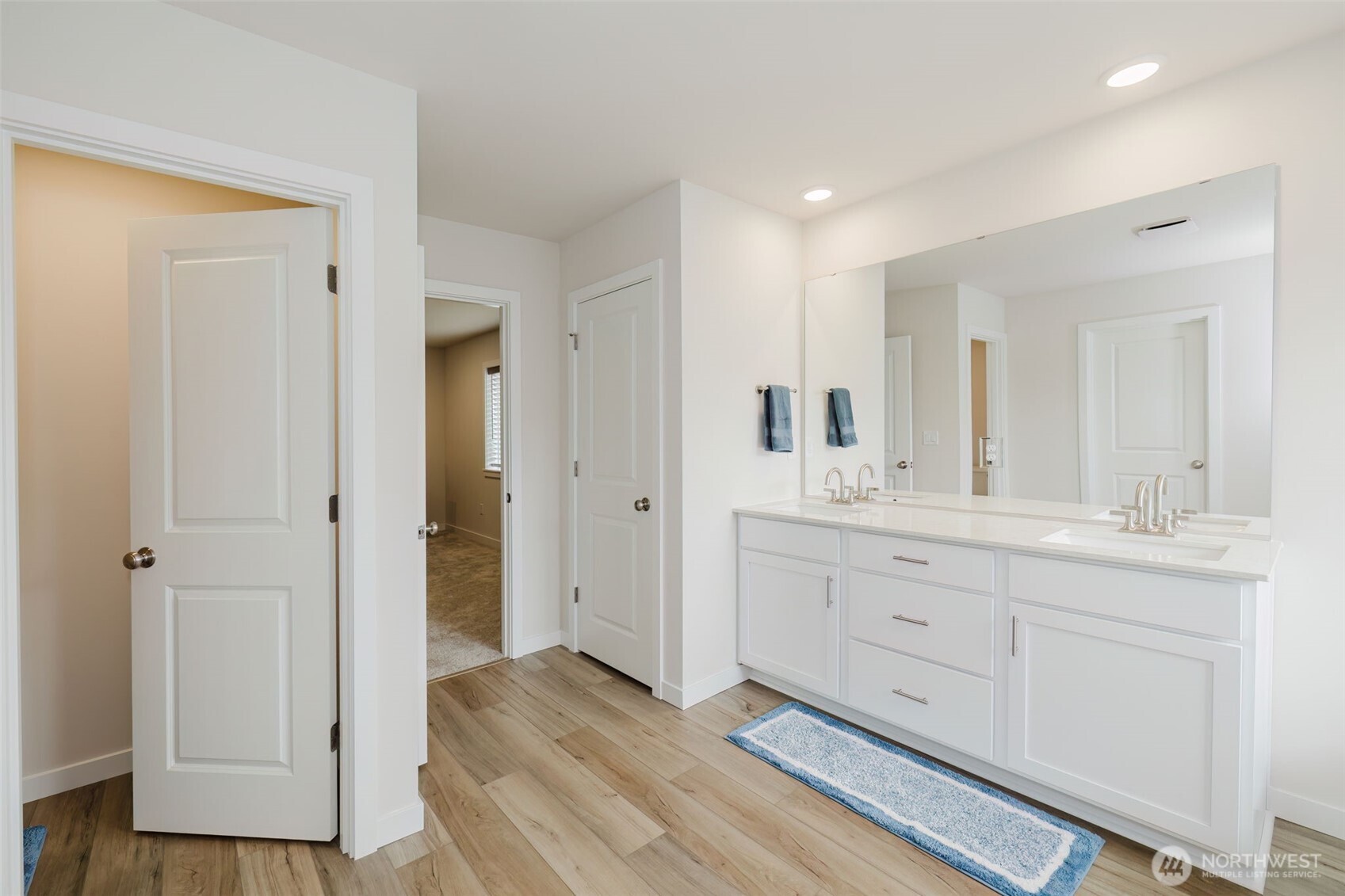 2092 NE Norseman Way , Poulsbo, WA 98370