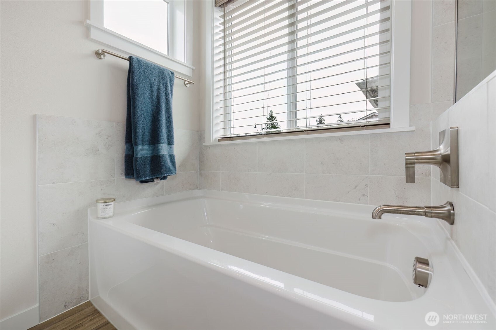 2092 NE Norseman Way , Poulsbo, WA 98370