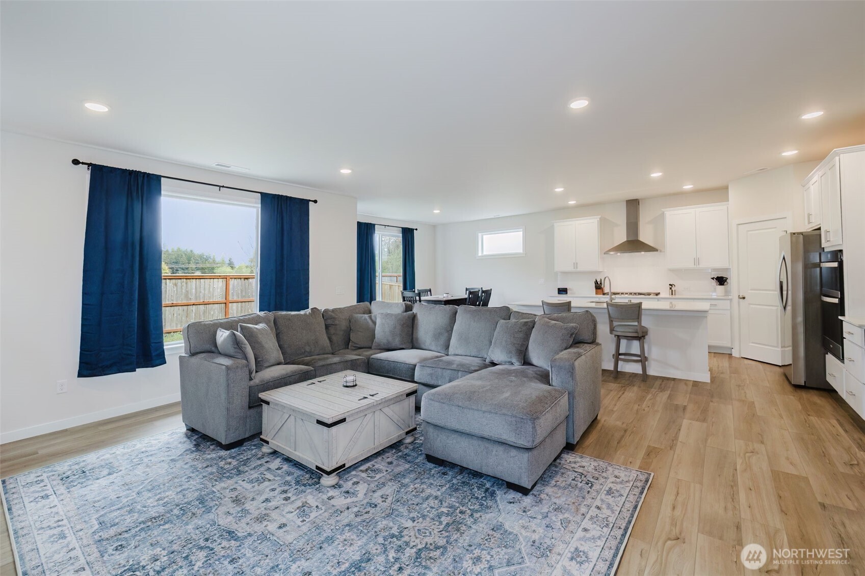 2092 NE Norseman Way , Poulsbo, WA 98370