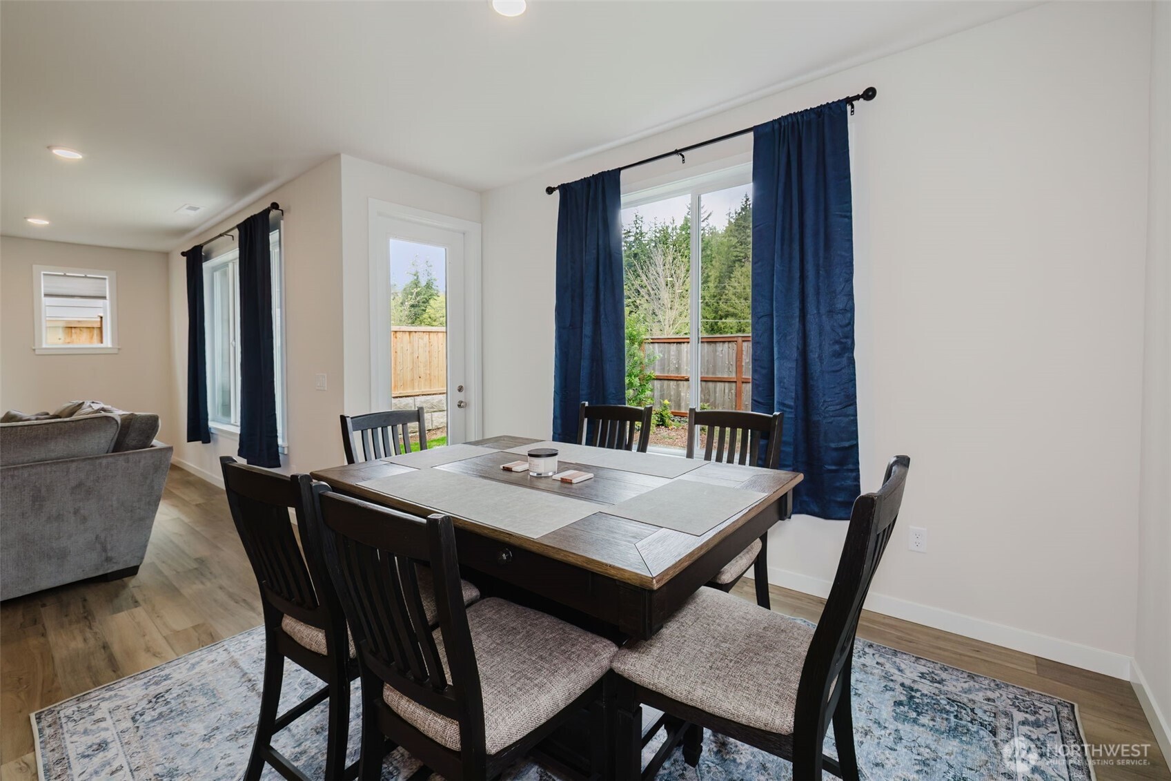 2092 NE Norseman Way , Poulsbo, WA 98370