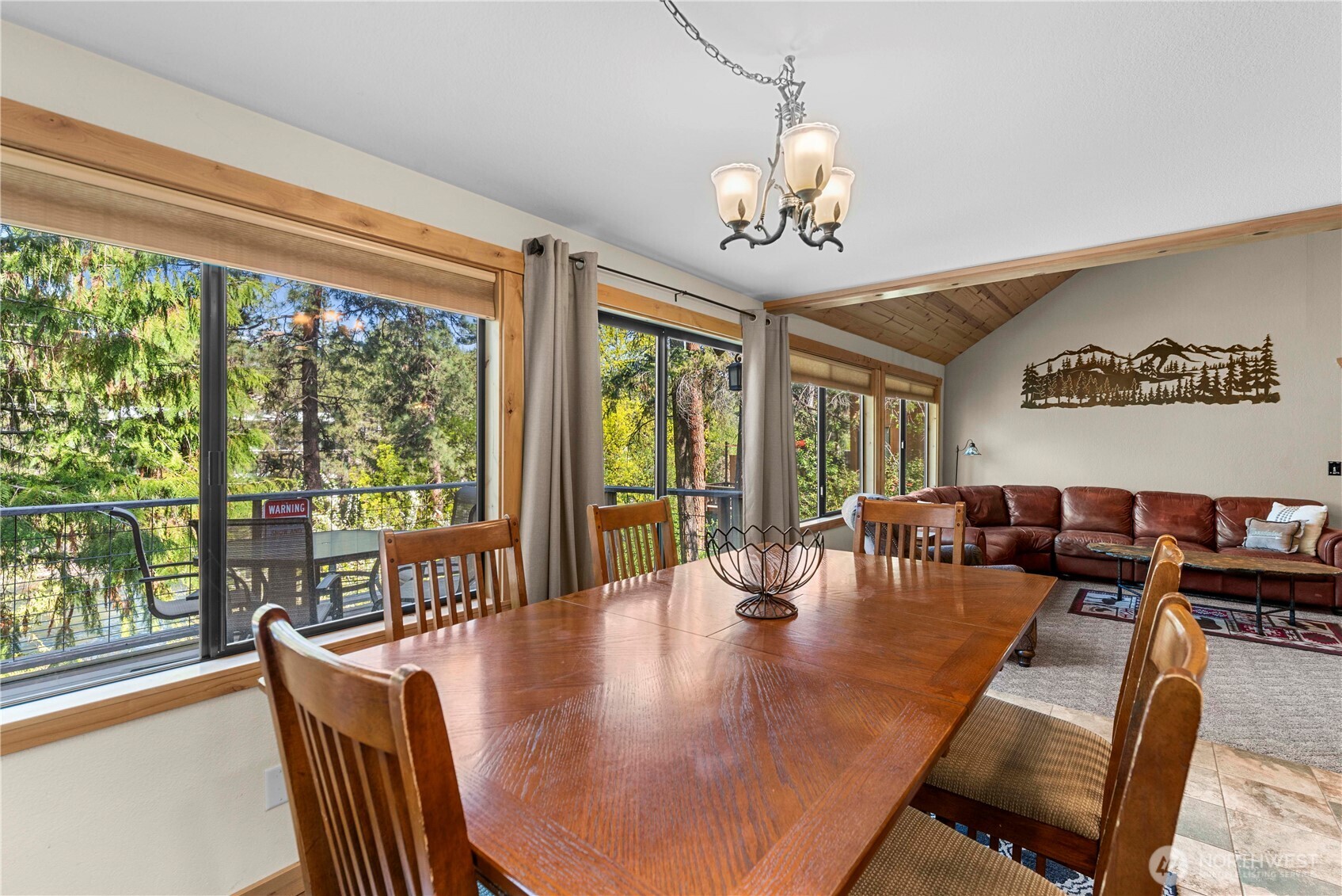 9864 E Leavenworth Road , Leavenworth, WA 98826