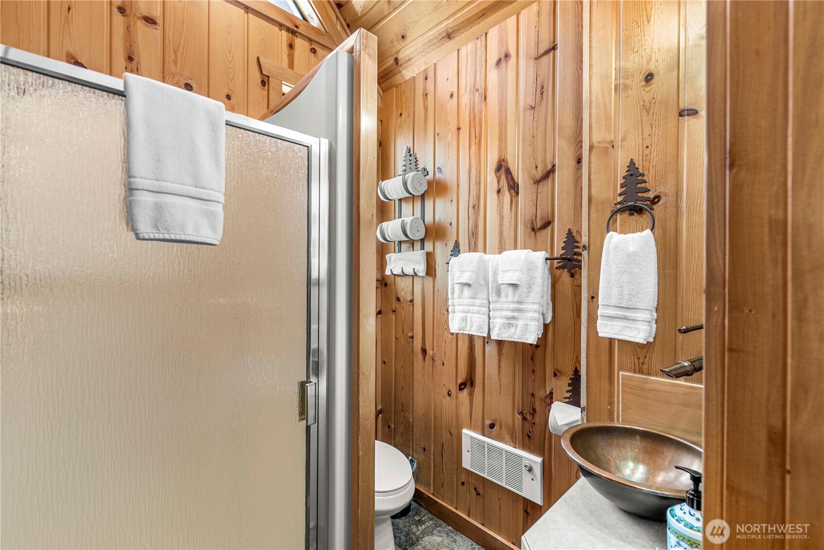 9864 E Leavenworth Road , Leavenworth, WA 98826