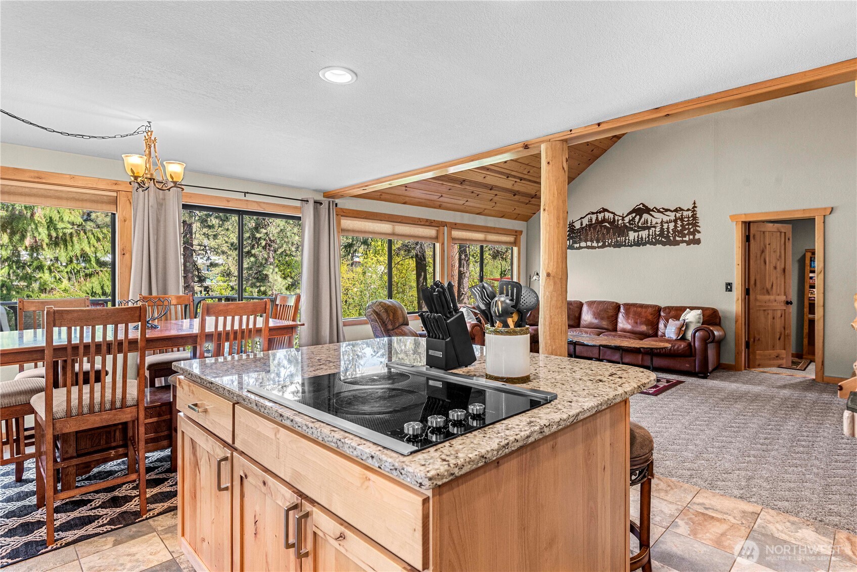 9864 E Leavenworth Road , Leavenworth, WA 98826