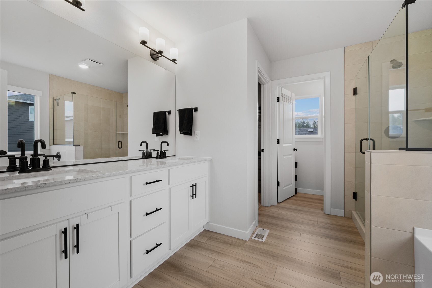 3360 SW Anchorage Lane , Port Orchard, WA 98367