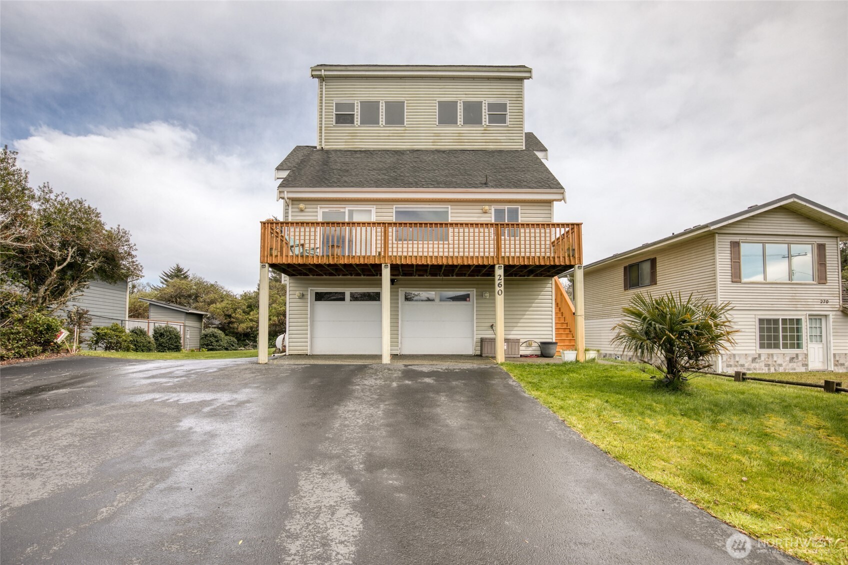 260 Ocean shores Boulevard SW, Ocean Shores, WA 98569