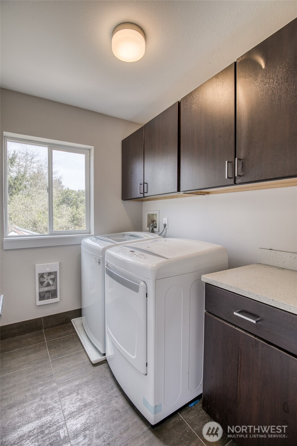 260 Ocean shores Boulevard SW, Ocean Shores, WA 98569