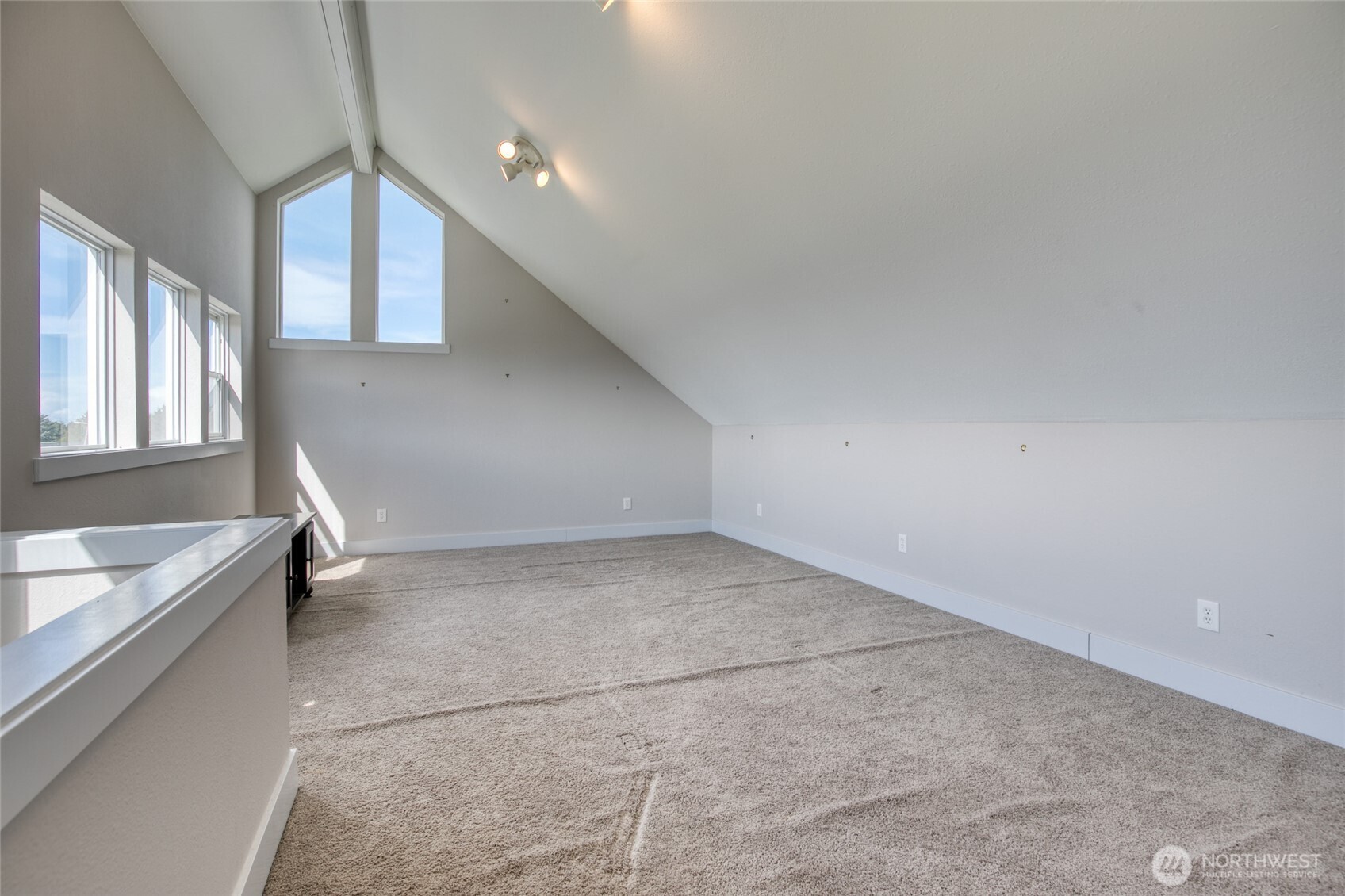 260 Ocean shores Boulevard SW, Ocean Shores, WA 98569