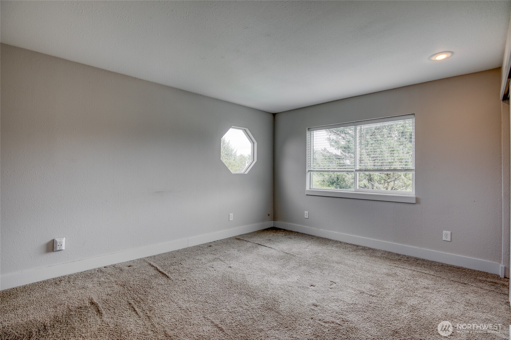 260 Ocean shores Boulevard SW, Ocean Shores, WA 98569