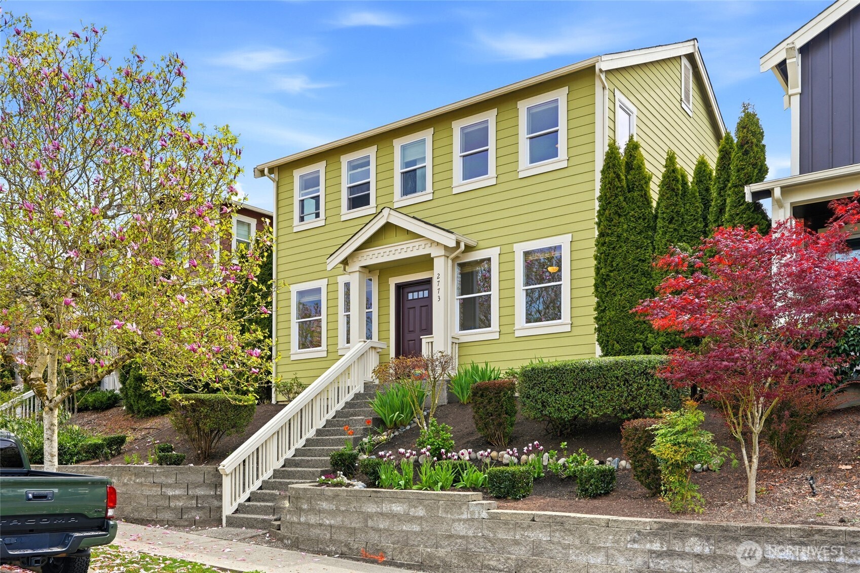 2773 NE Magnolia Street , Issaquah, WA 98029