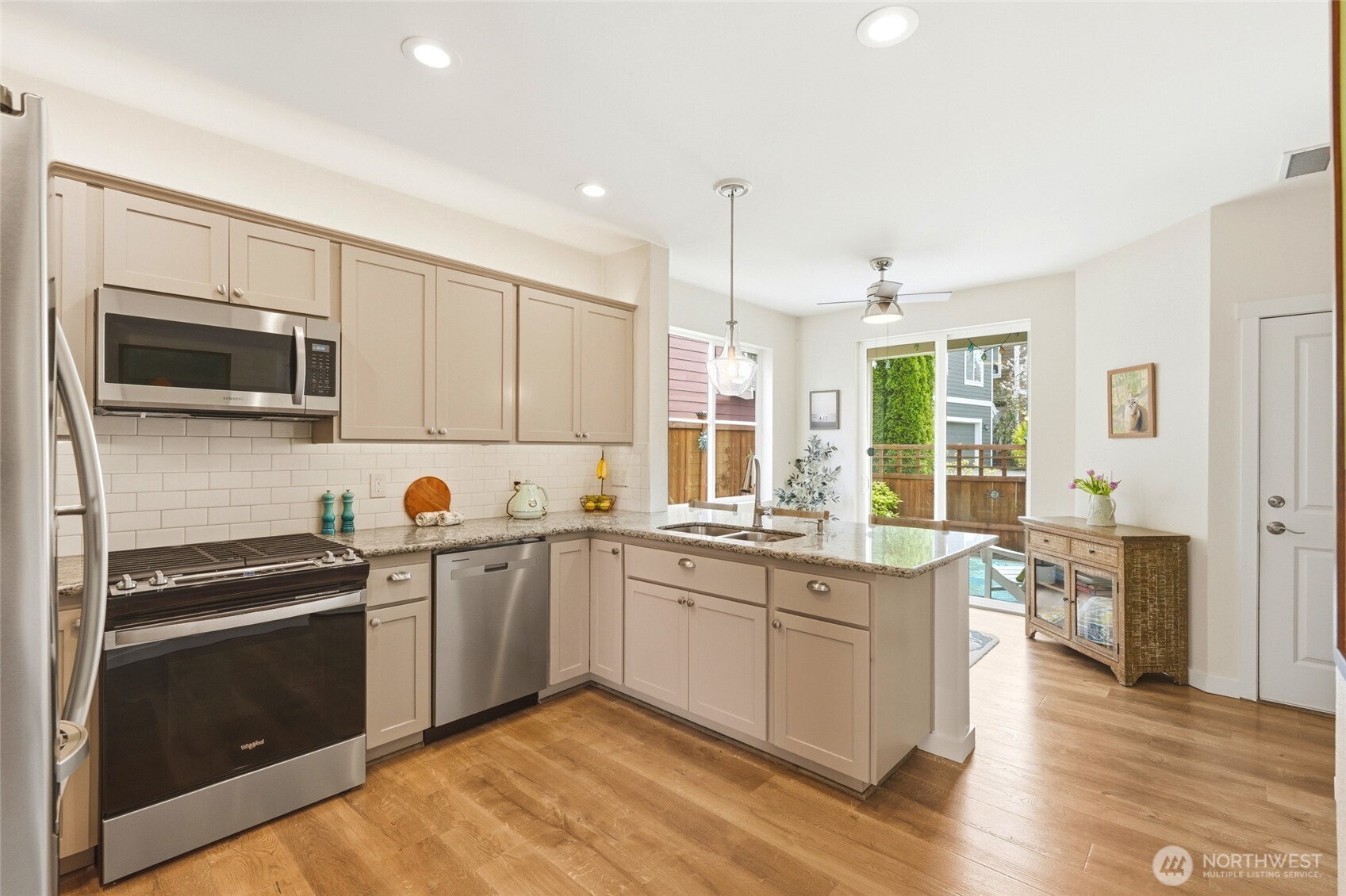 2773 NE Magnolia Street , Issaquah, WA 98029