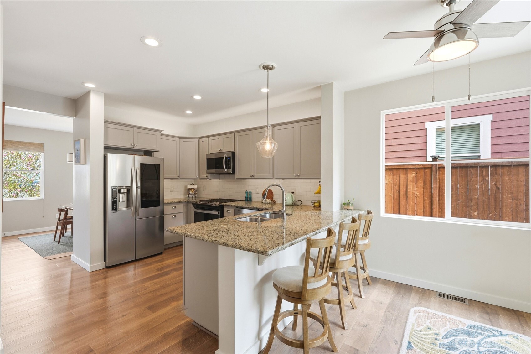 2773 NE Magnolia Street , Issaquah, WA 98029