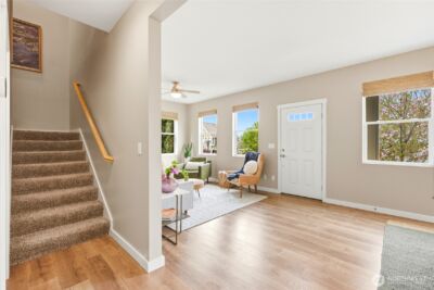 2773 NE Magnolia Street , Issaquah, WA 98029 - Photo 9