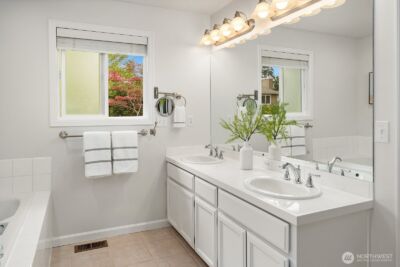 24505 SE 45th Street , Issaquah, WA 98029 - Photo 19