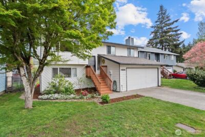 11820 SE 316th Place , Auburn, WA 98092 - Photo 2
