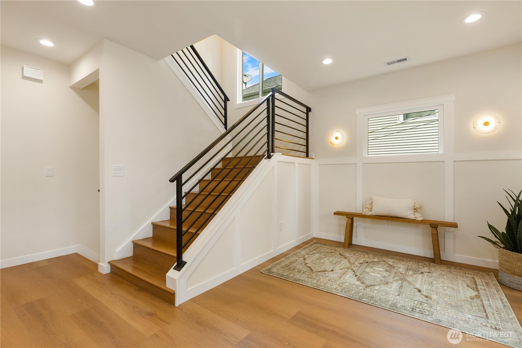 2609 10th Avenue W, Seattle, WA 98119