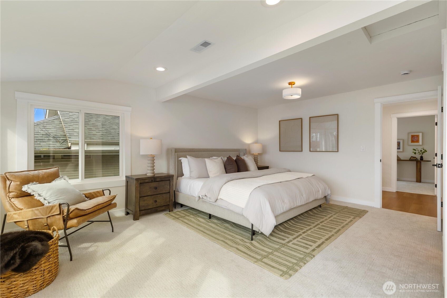 2609 10th Avenue W, Seattle, WA 98119