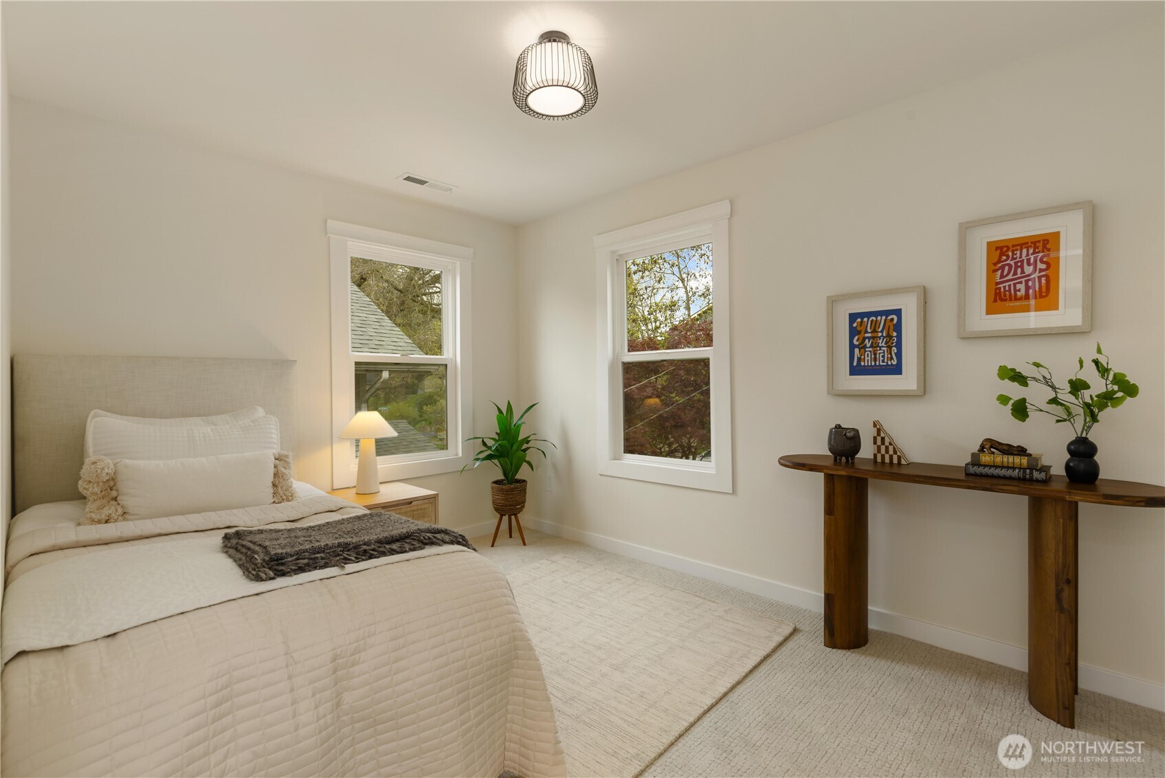 2609 10th Avenue W, Seattle, WA 98119