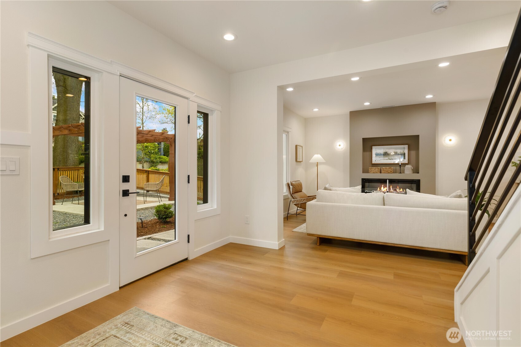 2609 10th Avenue W, Seattle, WA 98119