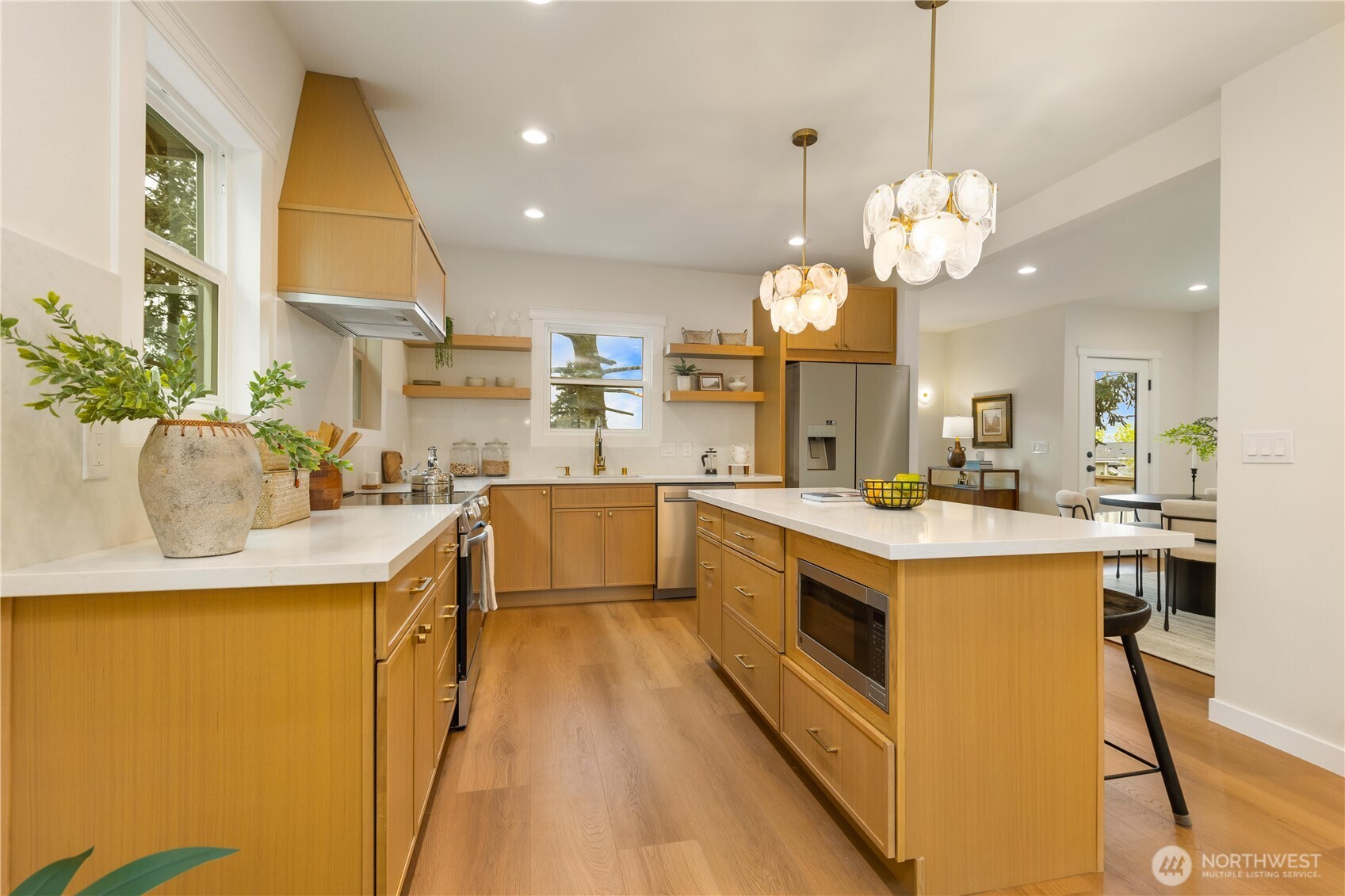 2609 10th Avenue W, Seattle, WA 98119