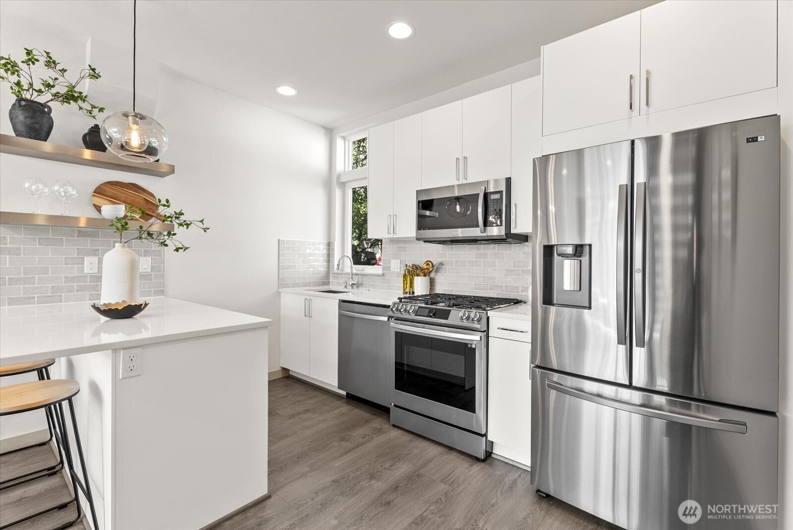 966 N Allen Place , Seattle, WA 98103