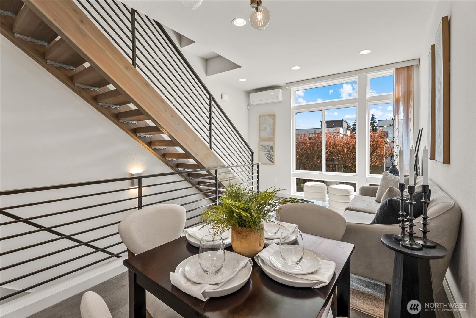 966 N Allen Place , Seattle, WA 98103
