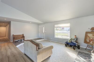 613 Meadow Drive , Wenatchee, WA 98801 - Photo 6