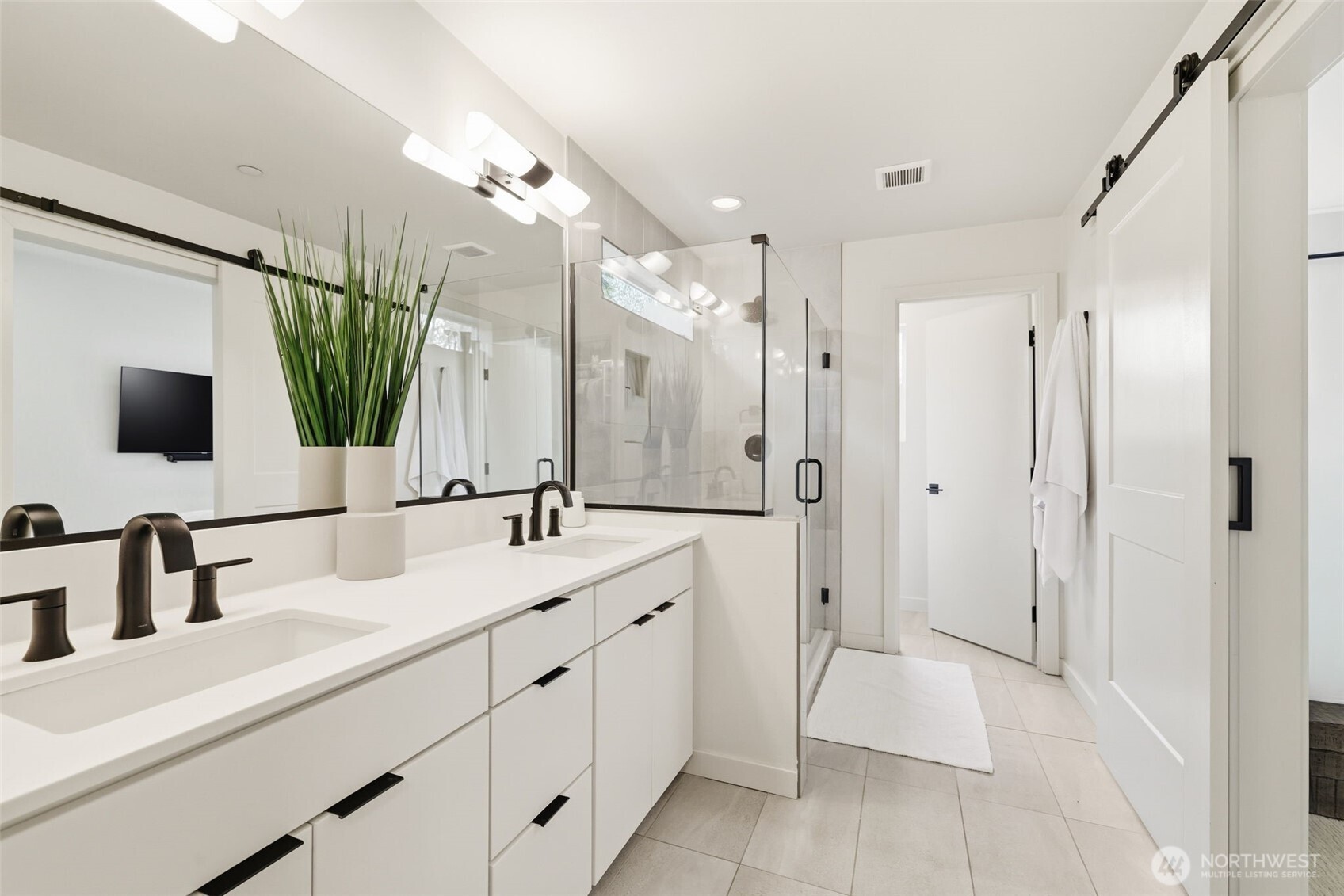 1050 NE 230th Avenue , Sammamish, WA 98074