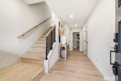1050 NE 230th Avenue , Sammamish, WA 98074 - Photo 3