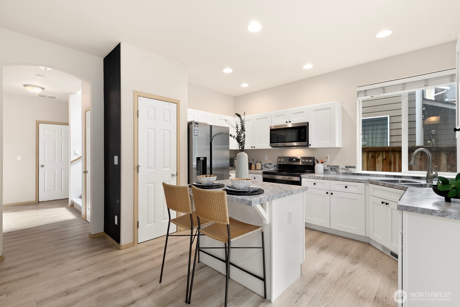 22419 SE 244th Street , Maple Valley, WA 98038