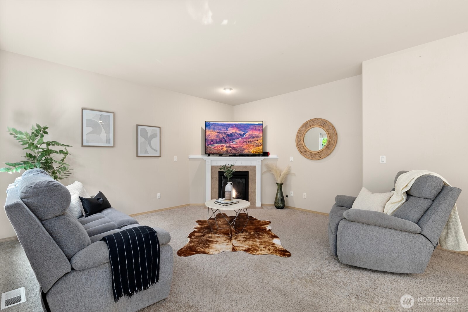 22419 SE 244th Street , Maple Valley, WA 98038