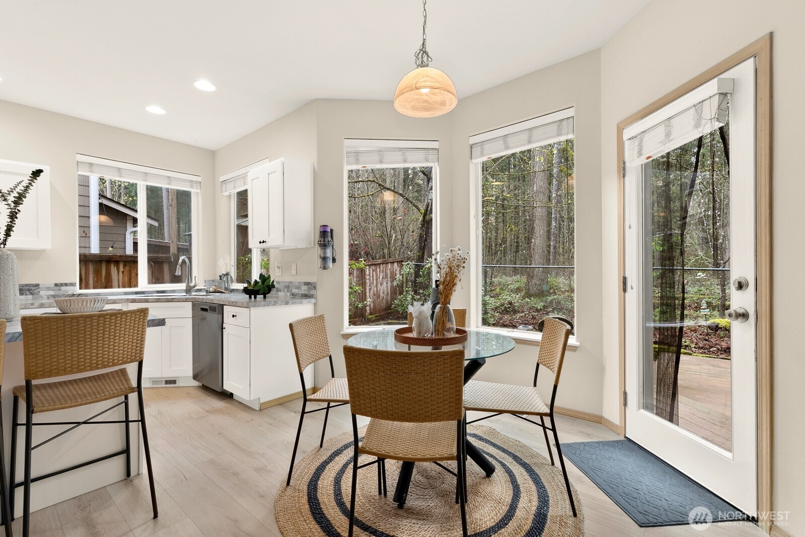 22419 SE 244th Street , Maple Valley, WA 98038